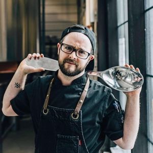 Meet your Posher, Chase